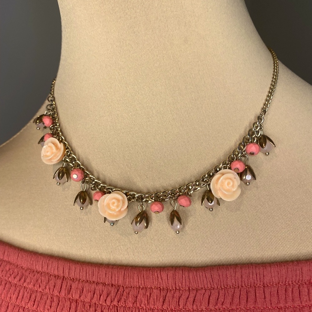 Cottagecore Pink rose necklace with gold color detail